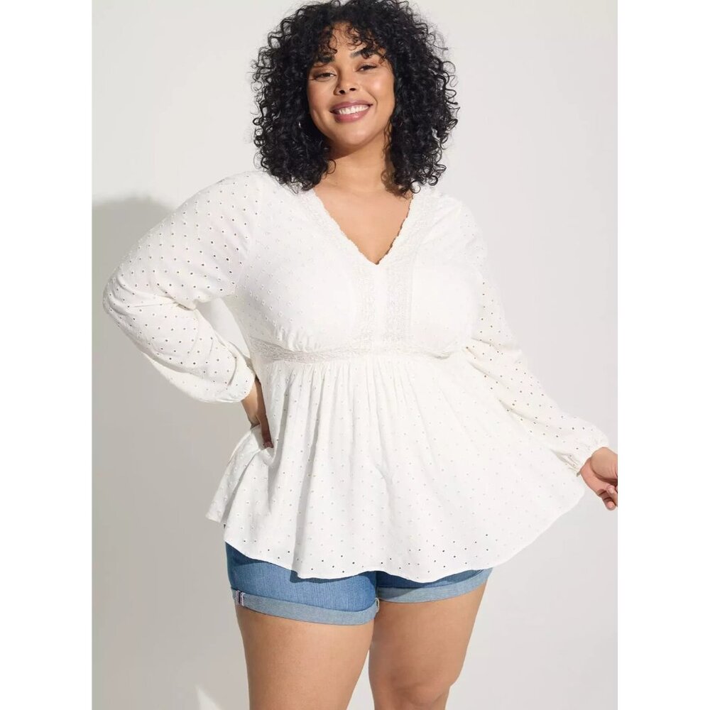 Torrid 4X White Long Sleeve Eyelet Babydoll Top